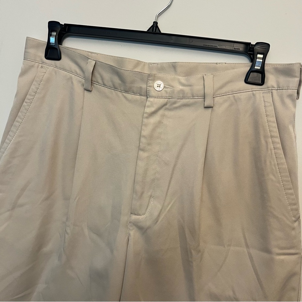 Nike Beige Golf Shorts